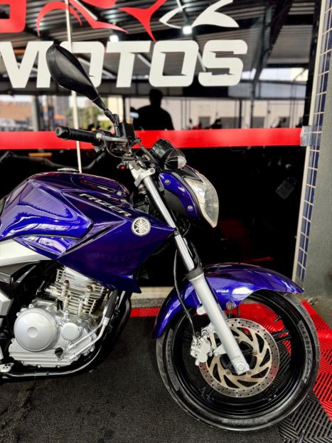 YAMAHA YS Fazer 250 , Foto 3