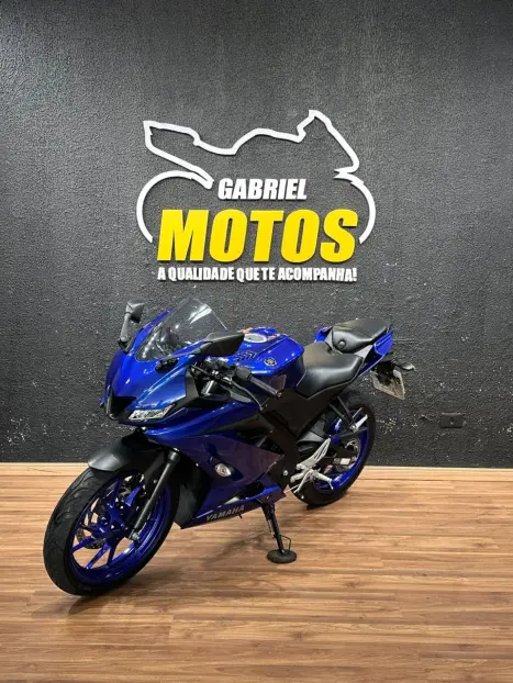 YAMAHA YZF R15 150 ABS, Foto 4