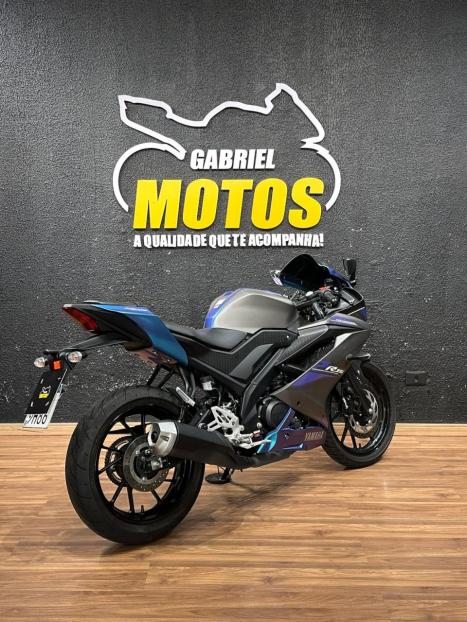 YAMAHA YZF R15 150 ABS, Foto 5