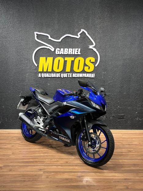 YAMAHA YZF R15 150 ABS, Foto 3