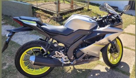 YAMAHA YZF R15 150 ABS, Foto 1