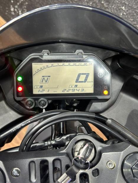 YAMAHA YZF R3 300 ABS, Foto 7