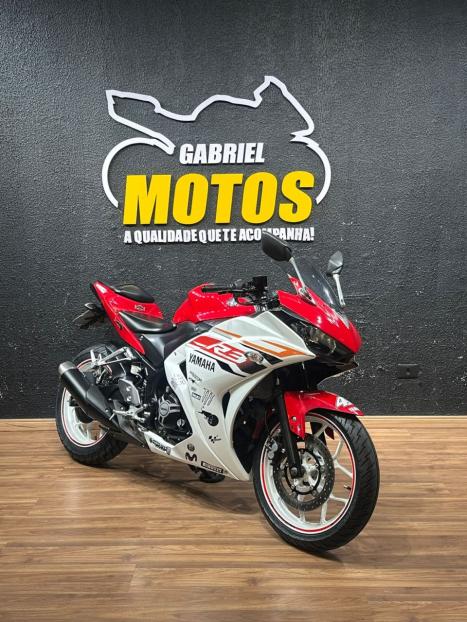 YAMAHA YZF R3 320 , Foto 3
