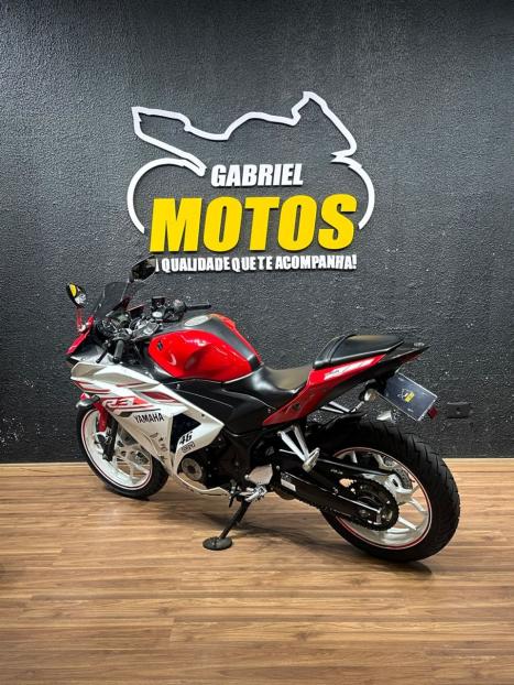 YAMAHA YZF R3 320 , Foto 5