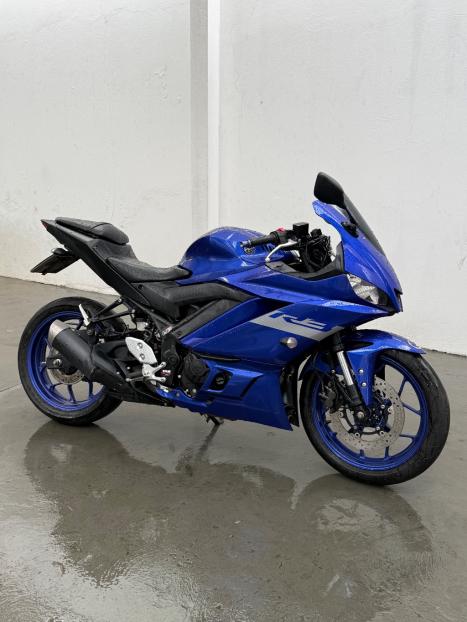 YAMAHA YZF R3 320 ABS, Foto 1