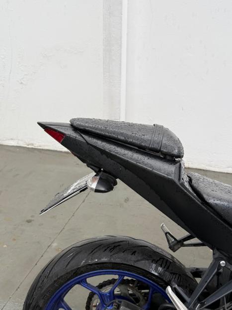 YAMAHA YZF R3 320 ABS, Foto 3