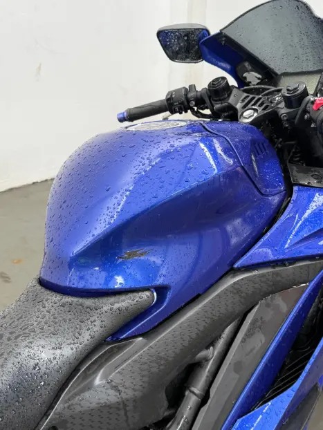 YAMAHA YZF R3 320 ABS, Foto 4