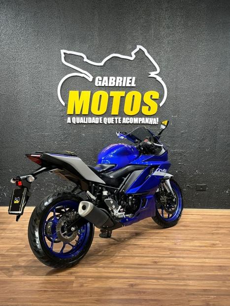 YAMAHA YZF R3 320 ABS, Foto 6