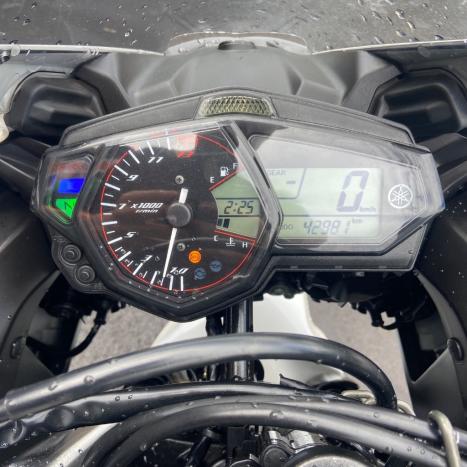 YAMAHA YZF R3 320 ABS, Foto 11