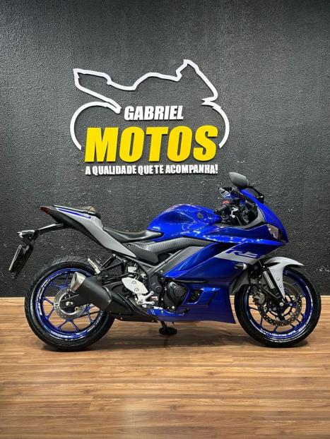 YAMAHA YZF R3 320 ABS, Foto 1