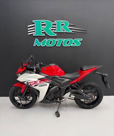 YAMAHA YZF R3 320 ABS, Foto 2