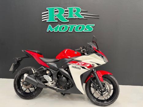 YAMAHA YZF R3 320 ABS, Foto 3