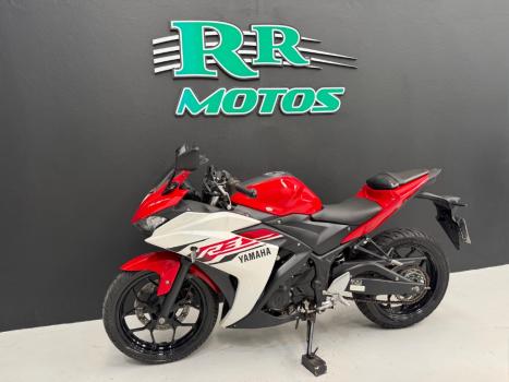 YAMAHA YZF R3 320 ABS, Foto 4