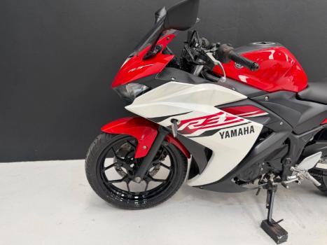 YAMAHA YZF R3 320 ABS, Foto 6
