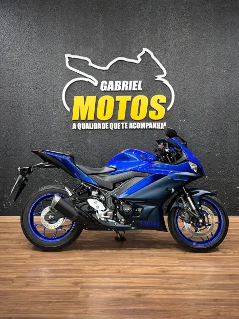 YAMAHA YZF R3 320 ABS, Foto 1