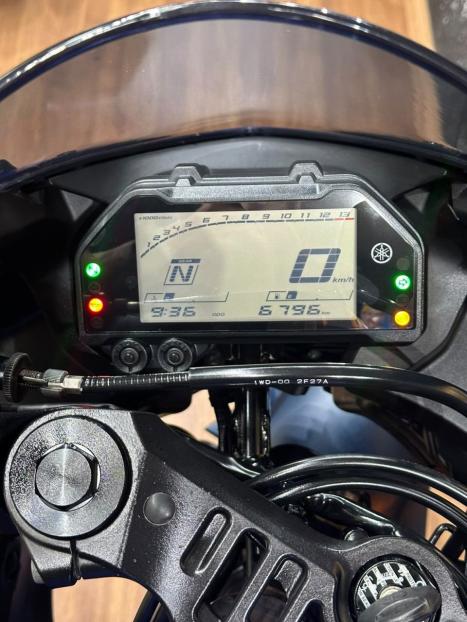 YAMAHA YZF R3 320 ABS, Foto 7