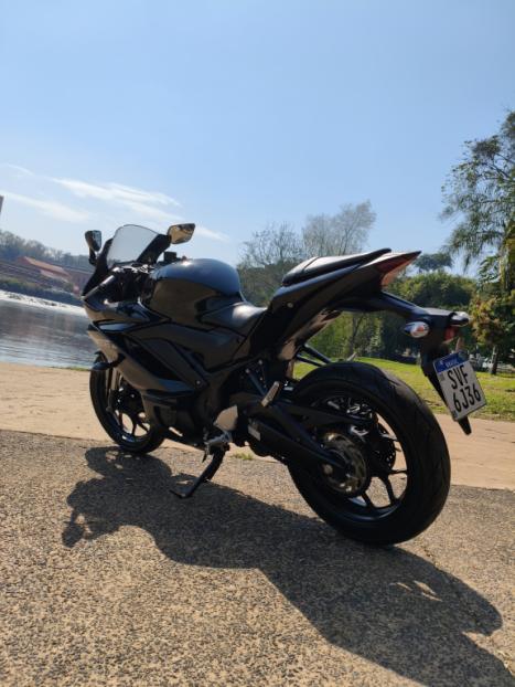 YAMAHA YZF R3 320 ABS, Foto 6