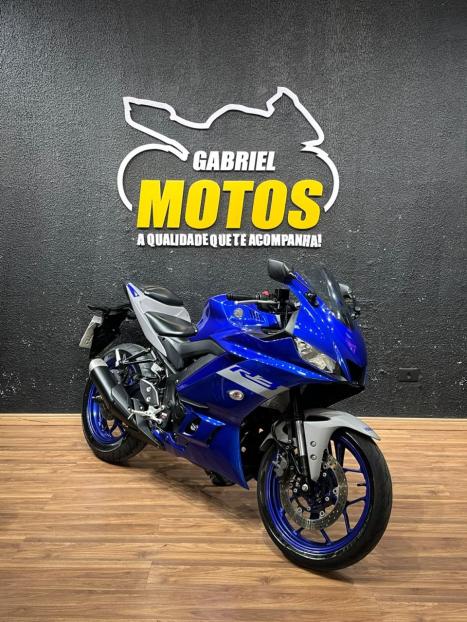 YAMAHA YZF R3 320 ABS, Foto 3