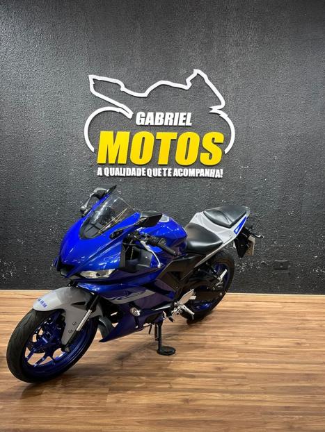 YAMAHA YZF R3 320 ABS, Foto 4