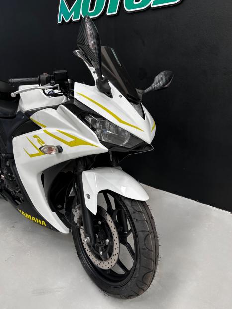 YAMAHA YZF R3 320 ABS, Foto 7