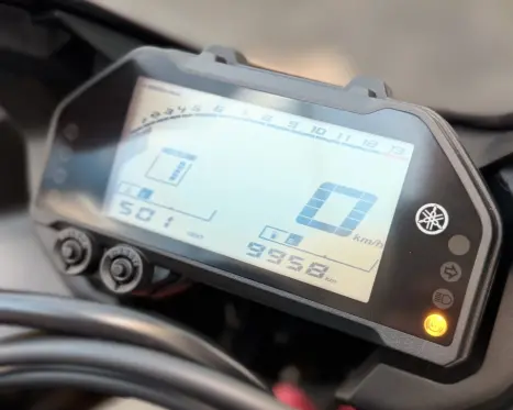 YAMAHA YZF R3 320 ABS, Foto 6
