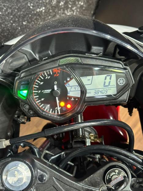 YAMAHA YZF R3 320 ABS, Foto 7