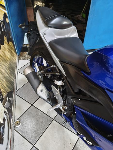 YAMAHA YZF R3 320 ABS, Foto 4