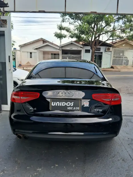 AUDI A4 1.8 4P TFSI ATTRACTION MULTITRONIC AUTOMTICO, Foto 8