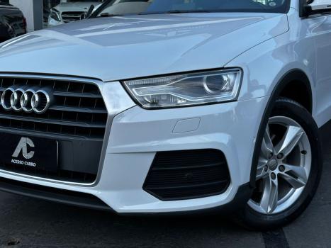 AUDI Q3 1.4 4P FLEX TFSI AMBIENTE S-TRONIC AUTOMTICO, Foto 2