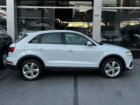 AUDI Q3 1.4 4P FLEX TFSI AMBIENTE S-TRONIC AUTOMTICO, Foto 6