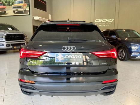 AUDI Q3 2.0 4P 40 TFSI PERFORMANCE BLACK QUATTRO TIPTRONIC AUTOMTICO, Foto 4