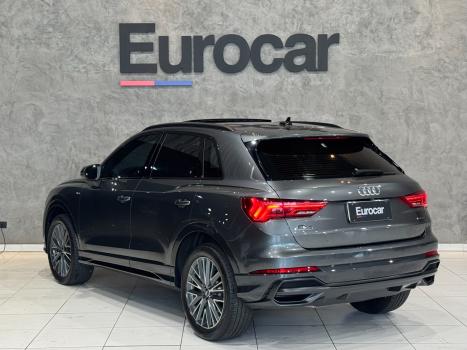 AUDI Q3 2.0 4P 40 TFSI PERFORMANCE BLACK QUATTRO TIPTRONIC AUTOMTICO, Foto 4