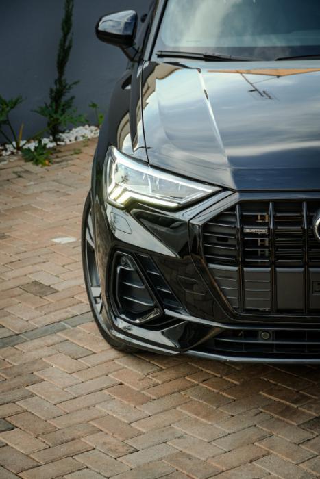AUDI Q3 2.0 4P 40 TFSI PERFORMANCE BLACK QUATTRO TIPTRONIC AUTOMTICO, Foto 6
