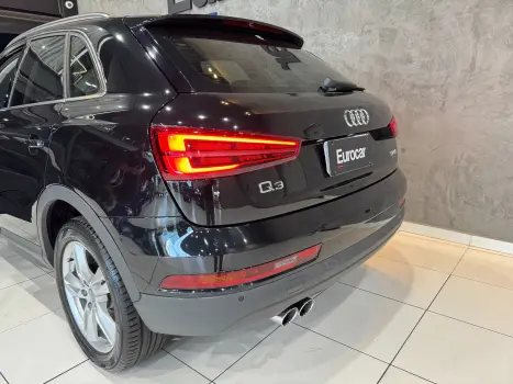 AUDI Q3 2.0 4P TFSI AMBIENTE QUATTRO S-TRONIC AUTOMTICO, Foto 7