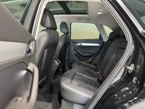 AUDI Q3 2.0 4P TFSI AMBIENTE QUATTRO S-TRONIC AUTOMTICO, Foto 12