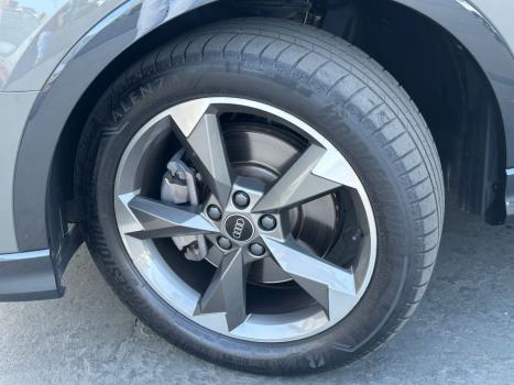 AUDI Q3 2.0 4P TFSI AMBIENTE QUATTRO S-TRONIC AUTOMTICO, Foto 16