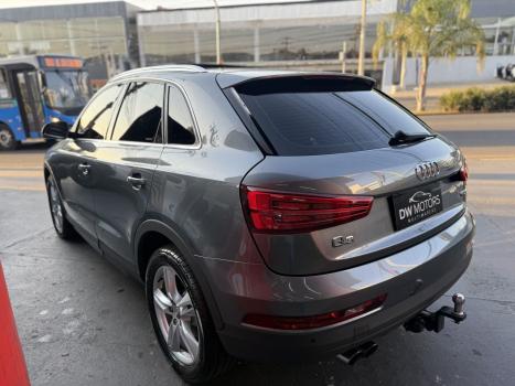 AUDI Q3 2.0 4P TFSI AMBIENTE QUATTRO S-TRONIC AUTOMTICO, Foto 7
