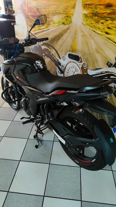 BAJAJ Pulsar 150 Classic , Foto 5