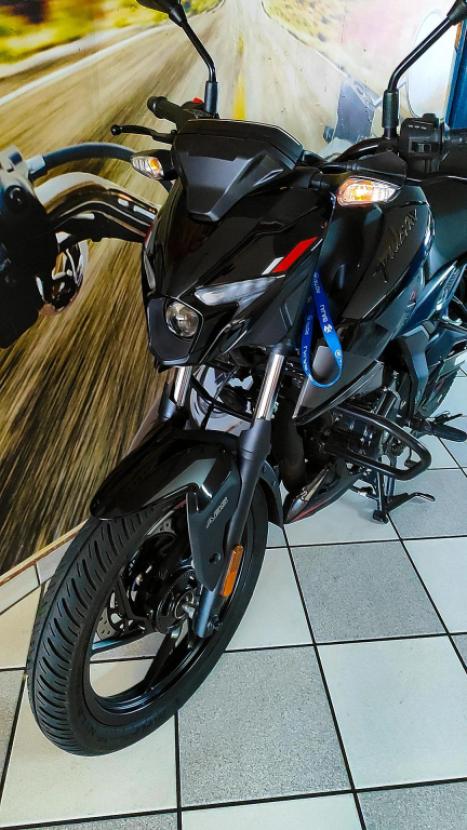BAJAJ Pulsar 150 Classic , Foto 10