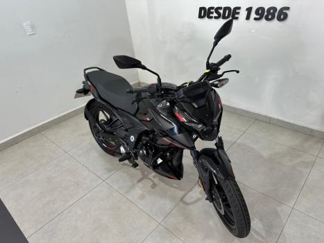 BAJAJ Pulsar 150 Classic , Foto 3