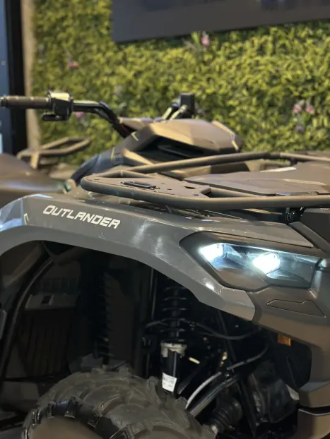 BRP CAN-AM Outlander 650, Foto 5