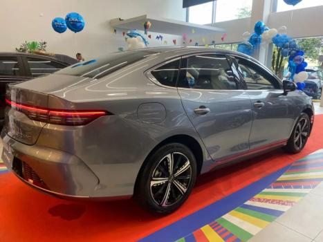 BYD King 1.5 16V 4P GS DM-I PHEV AUTOMTICO, Foto 3