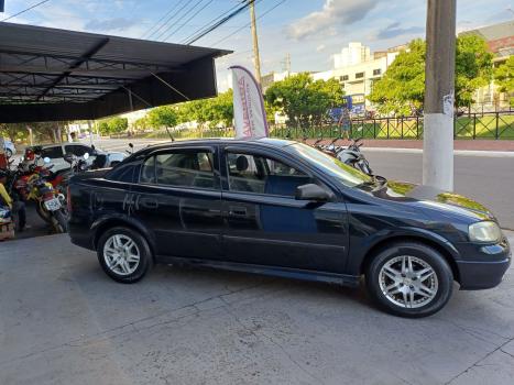 CHEVROLET Astra Sedan 1.8 4P GL, Foto 2