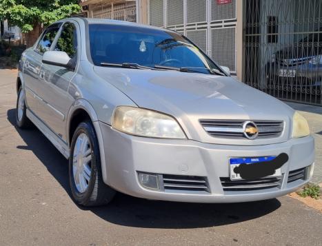 CHEVROLET Astra Sedan 2.0 4P CD, Foto 2