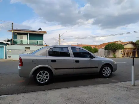 CHEVROLET Astra Sedan 1.8 4P CONFORT LCOOL, Foto 2