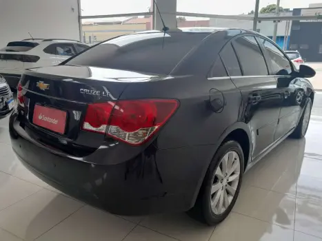 CHEVROLET Cruze Sedan 1.8 16V 4P LT ECOTEC FLEX AUTOMTICO, Foto 2