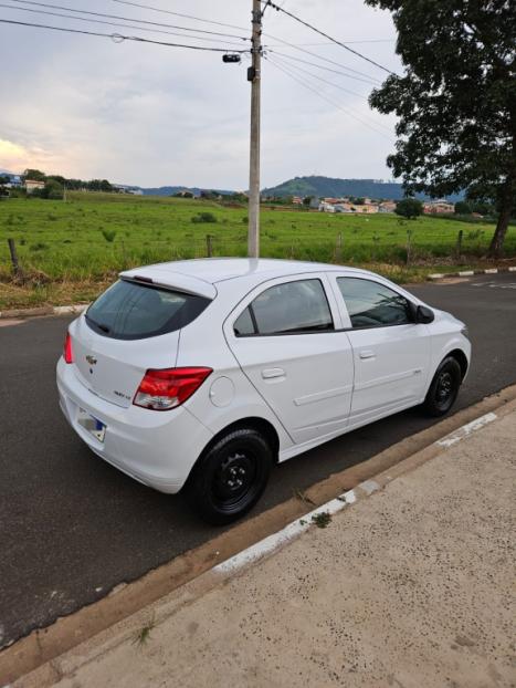 CHEVROLET Onix Hatch 1.0 4P FLEX LT, Foto 3