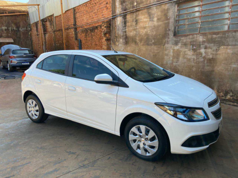 CHEVROLET Onix Hatch 1.4 4P FLEX LT, Foto 9