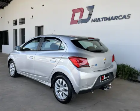 CHEVROLET Onix Hatch 1.4 4P FLEX LT AUTOMTICO, Foto 4