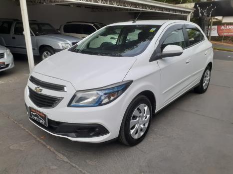 CHEVROLET Onix Hatch 1.4 4P FLEX LT, Foto 3